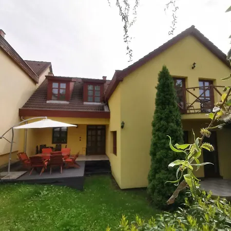 Hella Vendeghaz Gasthof